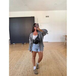 AGOLDE Parker Distressed Denim Shorts in Wash Swapmeet Size US 25